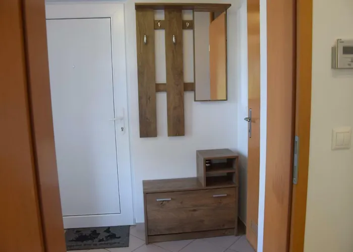 Comfy And Bright Apartment *